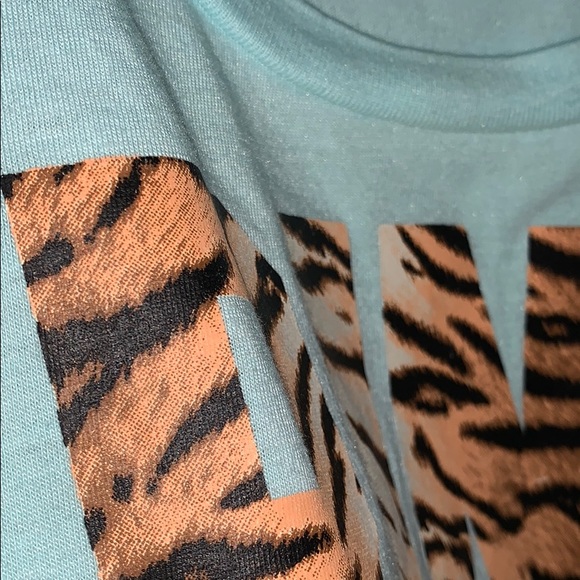 PINK Victoria’s Secret Tank Top - Picture 5 of 5